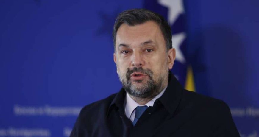 Ministar vanjskih poslova Elmedin Konaković ustvrdio: “Najvažnija stvar koju smo učinili jeste da smo Bosnu i Hercegovinu vratili u fokus međunarodne političke scene”
