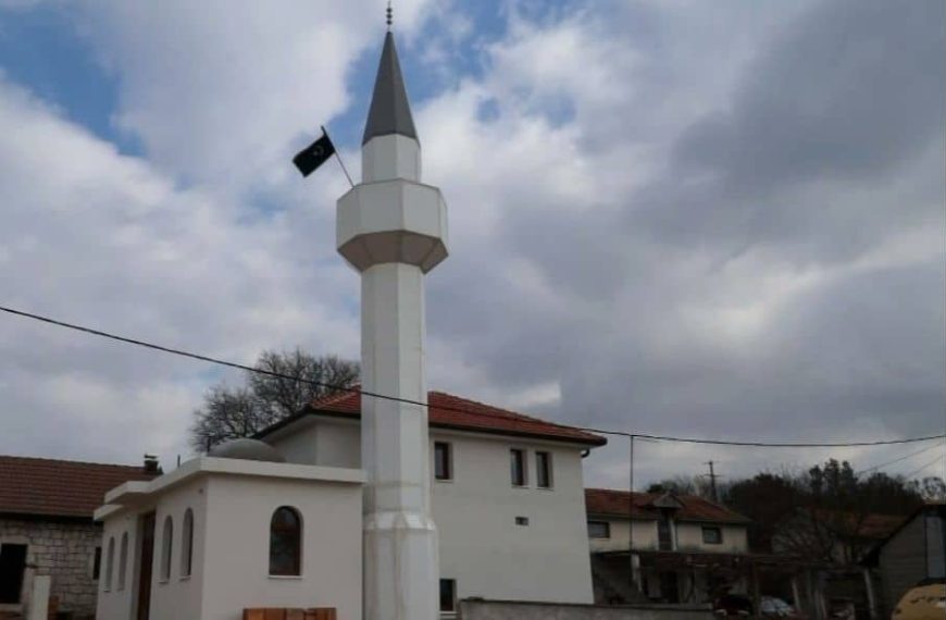 Džamija u Rabranima kod Neuma: Načelnik općine prijeti rušenjem, ogorčeni mještani se oglasili, tvrde da to neće dopustiti
