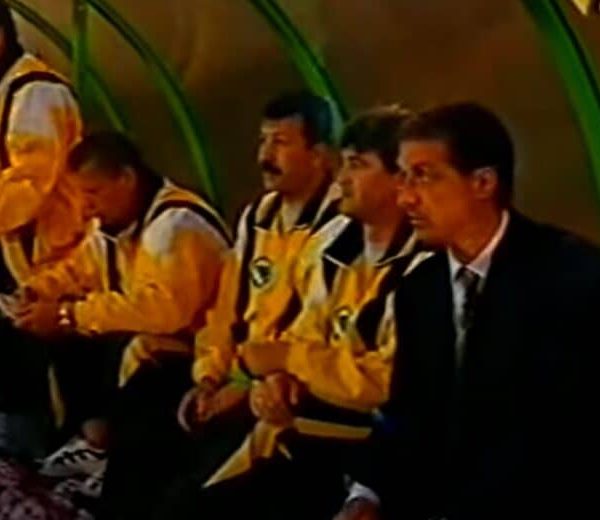Faruk Hadžibegić je 1999. debitovao pobjedom na Koševu, pogledajte snimak…