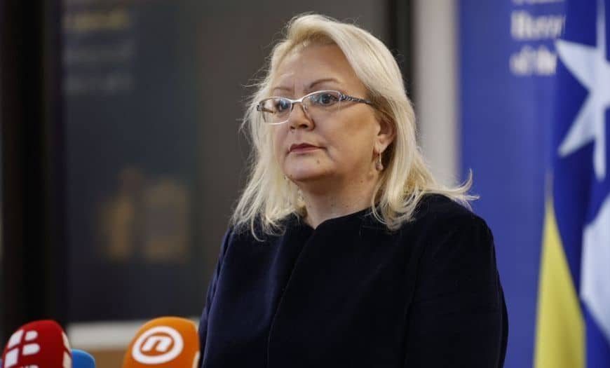 Predsjednica Federacije Lidija Bradara je nakon sastanka s Osmorkom poručila: HDZ protiv nametanja dugoročnih rješenja