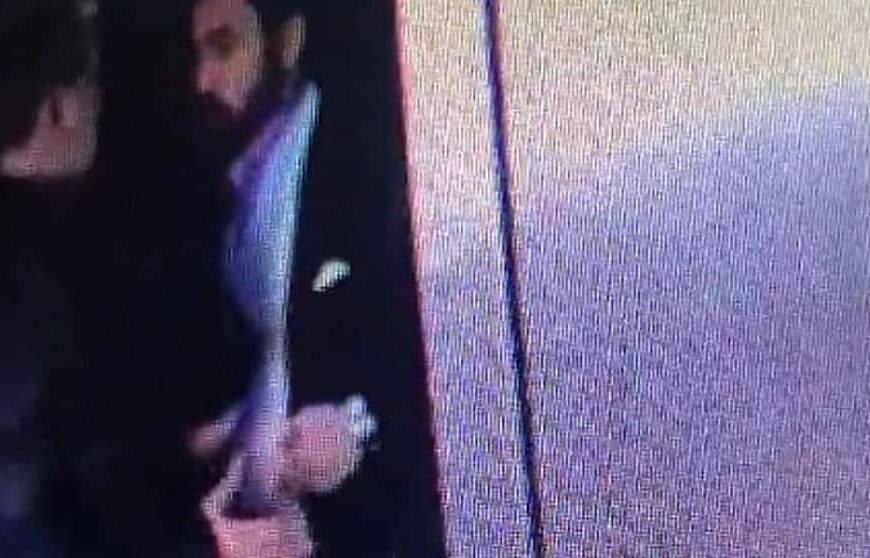 Objavljen video političkog incidenta iz hotela u Sarajevu: Pogledajte kako Bajramović u liftu šamara Samardžića