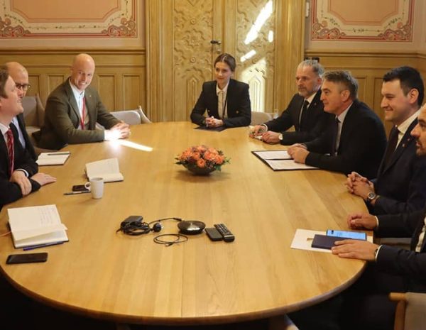 Član Predsjedništva Željko Komšić se oglasio iz Skandinavije i nakon…