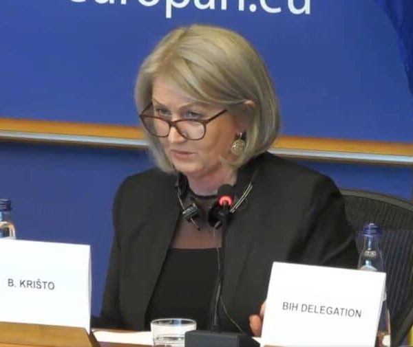 Predsjedavajuća Vijeća ministara BiH Borjana Krišto u EU rekla da “predstavlja hrvatski narod”, ispravio…