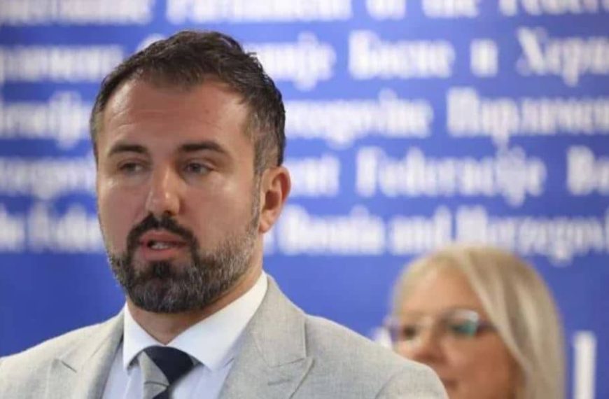 Igor Stojanović “hladno” odbrusio Miloradu Dodiku: Ne postoji nikakvo “muslimansko ujedinjenje” protiv RS‐a ili protiv Hrvata