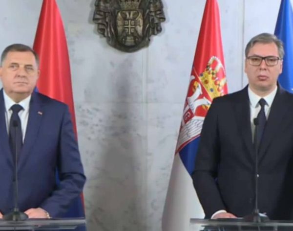 Da li je ovo Vučić poslao znakovitu poruku Miloradu Dodiku:…