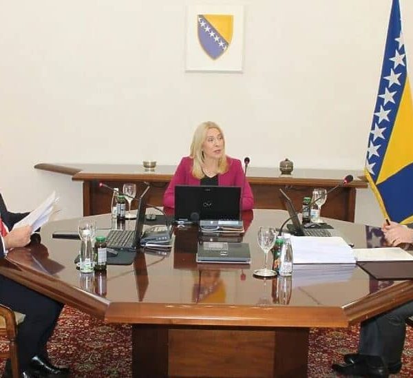 Tri različita glasa: Predsjedništvo BiH bez konsenzusa o prijemu Kosova u Vijeće Evrope