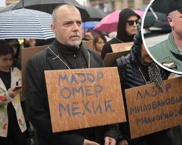 Glumac Nikola Kojo na protestima u Srbiji sa znakovitom porukom:…