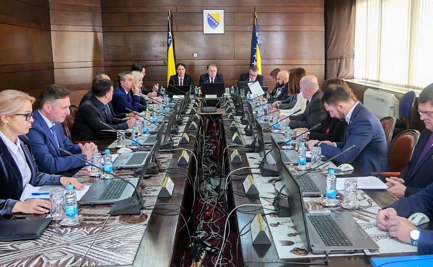 Održana prva sjednica nove Vlade FBiH, evo šta je sve zaključeno