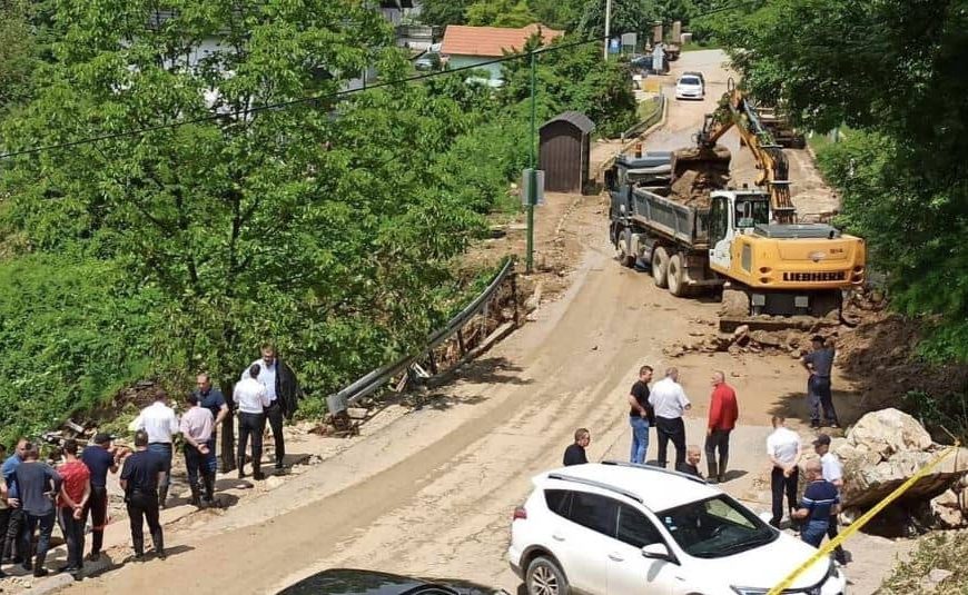 Teočak nakon razornih poplava: Putevi potpuno uništeni, šteta ogromna