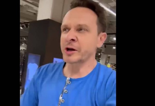 Enis Bešlagić se provozao sam u Bingu pa poručio: Ovo…
