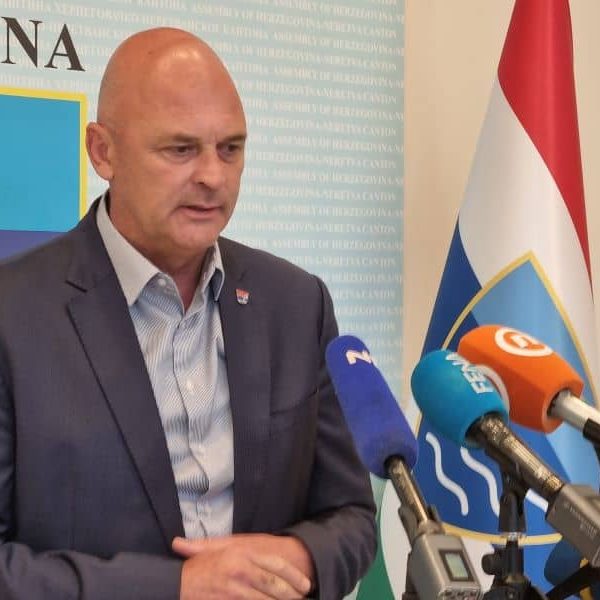 Gradonačenlik Stjepan Bošković o protestima Bošnjaka: “Imam pametnijeg posla”