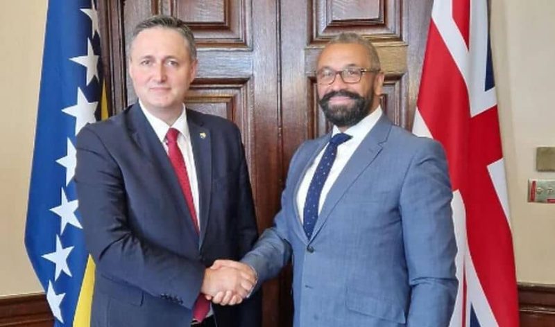 Denis Bećirović u posjeti, sastao se sa šefom britanske diplomatije i poručio: “Bolje je Milorada Dodika smijeniti nego dozvoliti da njegova politika egzistencijalno ugrozi građane”