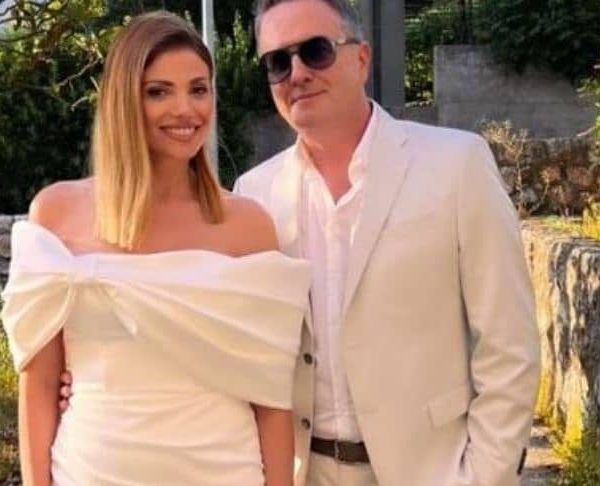 Pogledajte: Tarik Filipović sa suprugom Lejlom objavio fotografije sa vjenčanja…