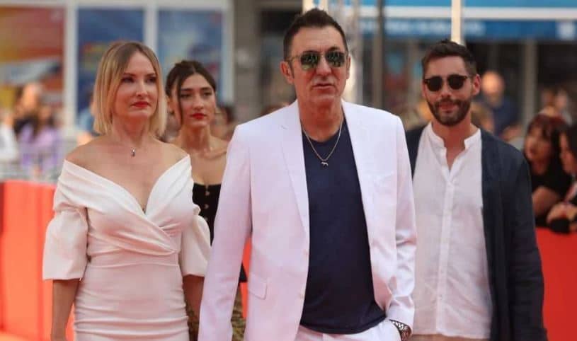 Branko Đurić Đuro se sa suprugom pojavio u Sarajevu i privukao pažnju