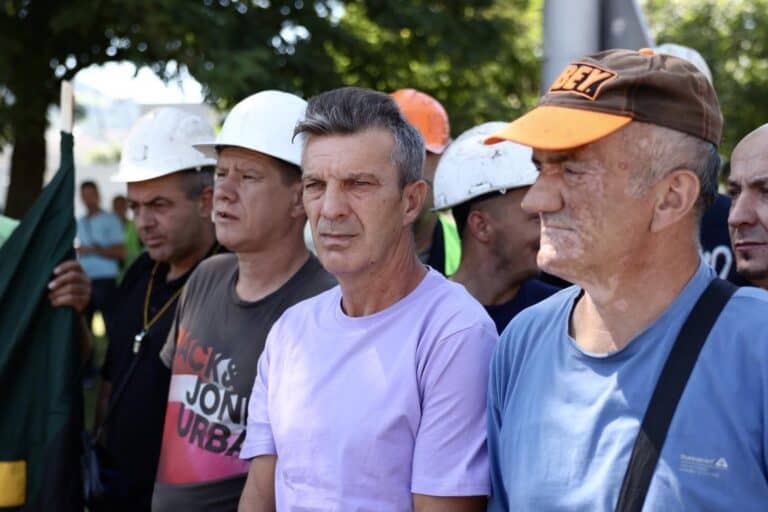 Rudari na protestima u Sarajevu: Ovo što se radi radnicima nije humano!