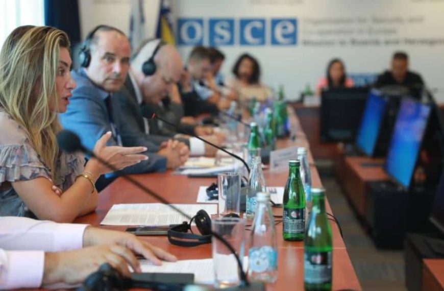 Stranci veoma zabrinuti zbog užasnih dešavanja u Bosni i Hercegovini: Misija OSCE-a pokreće sveobuhvatni dijalog u cilju borbe protiv rodno-zasnovanog nasilja