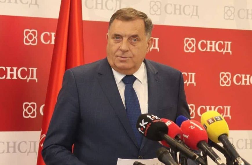 Skandalozna poruka Dodika ženama koje su istakle zastavu s ljiljanima: “Vama u Banja Luci nema mjesta”