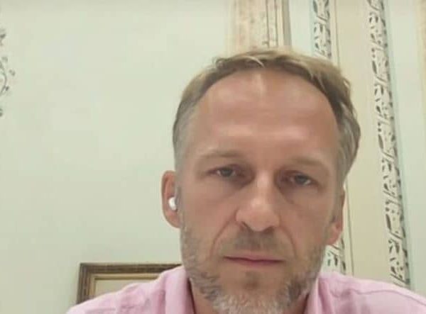 Veoma ozbiljne poruke pristigle su iz Beča: “Okršaj Dodika i…