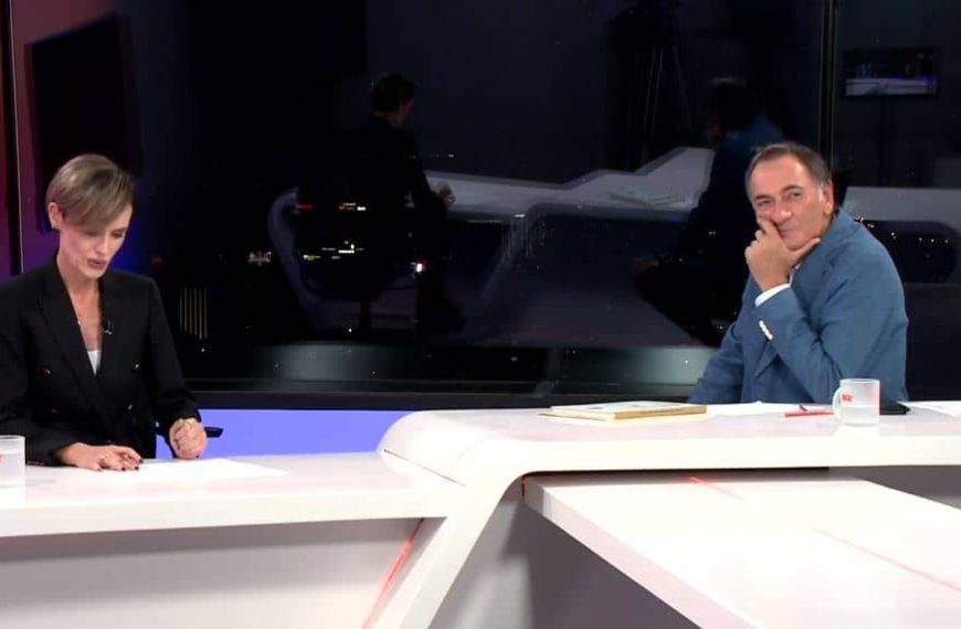 Senad Hadžifejzović gledaocima priredio iznenađenje, pored njega se odjednom ukazala nova voditeljica: Prepoznajete li je?