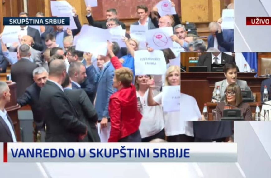 Burno u Srbiji, Ana Brnabić vikala u Skupštini: Možete da radite šta hoćete, nikada nećemo odustati
