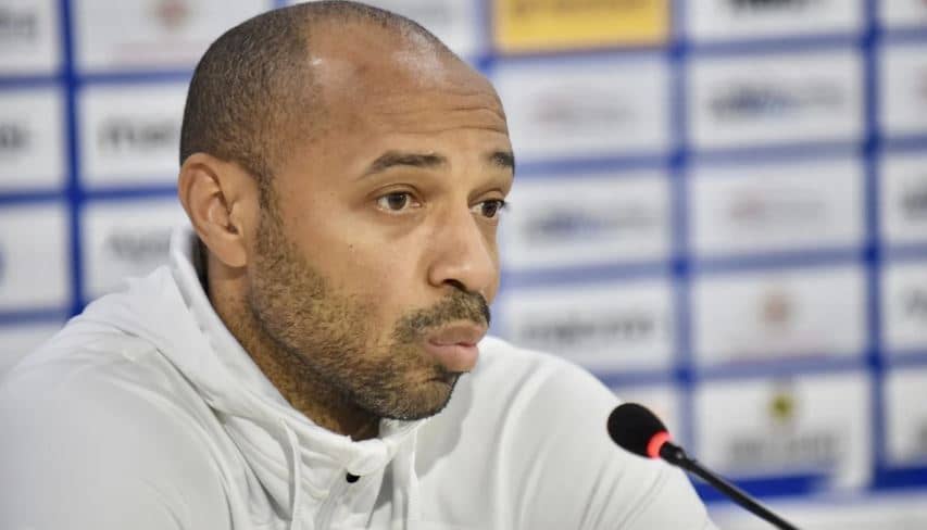 Medij iz bh. susjedstva: Bosanski zet Thierry Henry stigao u Sarajevo “Idem kod kod punca i punice, a sutra utakmica”