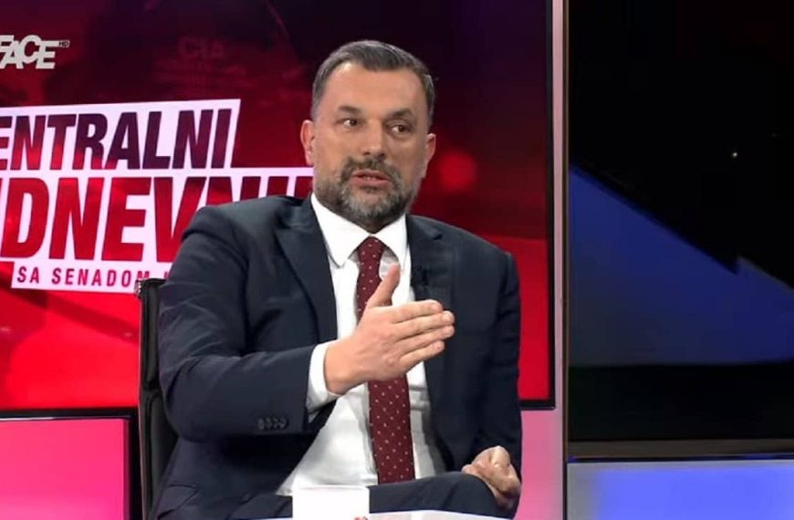 Elmedin Konaković kod Hadžifejzovića vrlo otvoreno priznao: “SDA bi nas pomela sa scene da su izbori bili prije tri mjeseca! Uspjeli su izvarati ljude kako smo mi izdali”