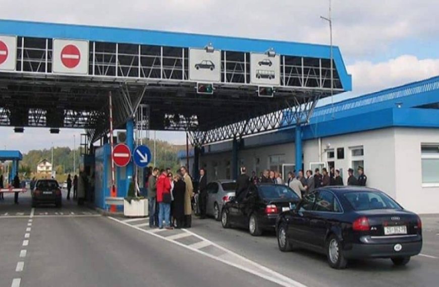 Carinici reagovali: Čovjek platio veliku kaznu na granici jer je u Bosni i Hercegovini montirao Sava gume