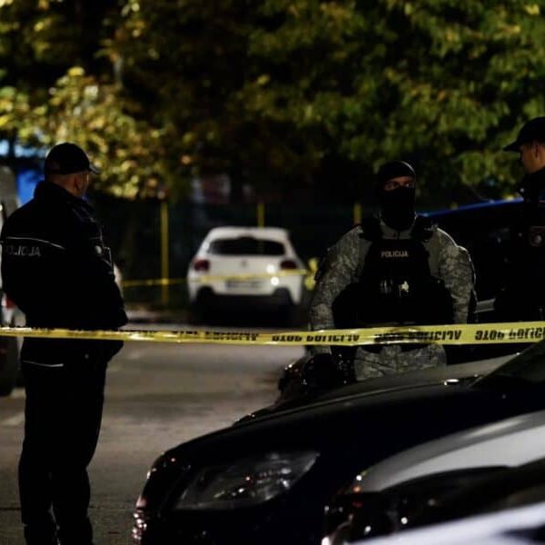 U pucnjavi više povrijeđenih, stigle jake policijske snage, oglasili se iz MUP-a: Haos kod…