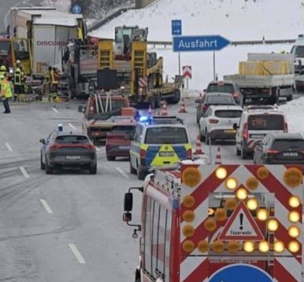 Teška saobraćajna nesreća četiri kamiona na A3 u Njemačkoj: Smrtno stradao jedan vozač