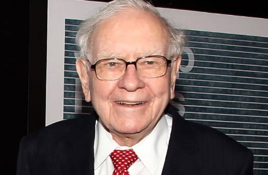 Milijarder Warren Buffet tvrdi da su ljudi siromašniji zbog ovih 12 navika