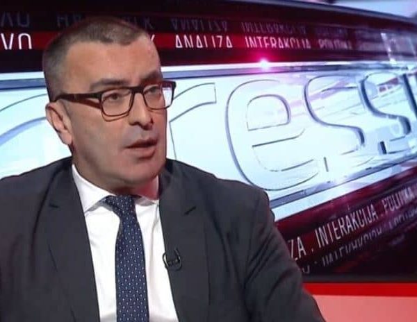 Srđan Blagovčanin bez imalo pardona o suđenju Miloradu Dodiku: Ova predstava ide njemu u…
