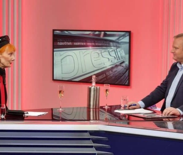 Josipa Lisac u emotivnom obraćanju: Svi snovi o lijepom, o svjetlu, su nestali. Mrak…