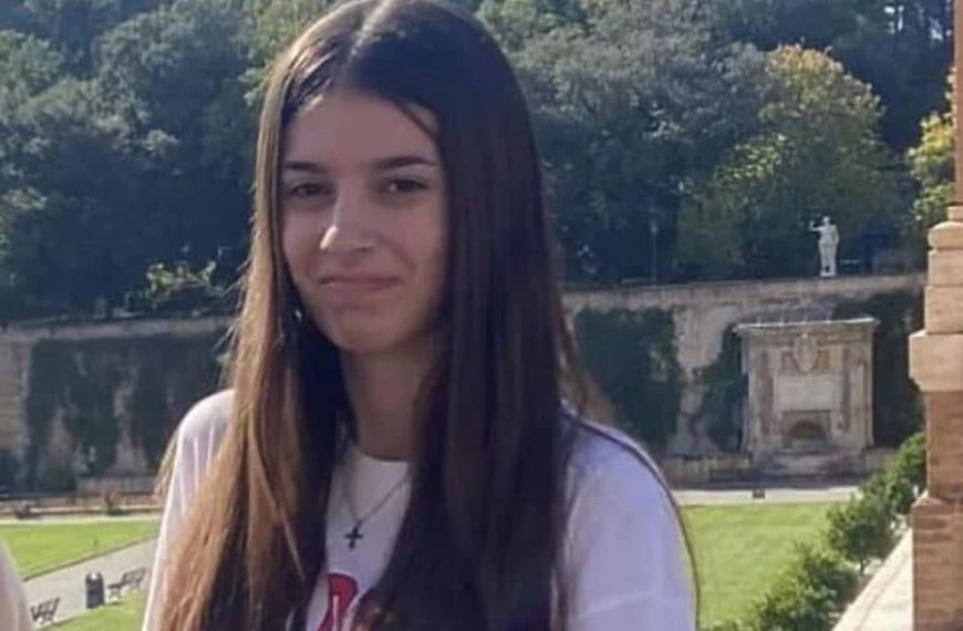 Nestala tinejdžerka pronađena mrtva, ubijena isti dan kada…