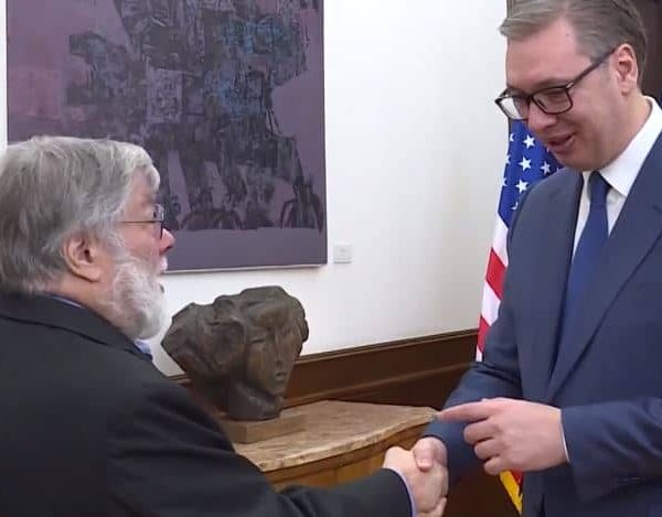 Vučić se sastao sa suosnivačem Applea, pa otkrio javnosti: Ništa ne znam o kompjuterima…