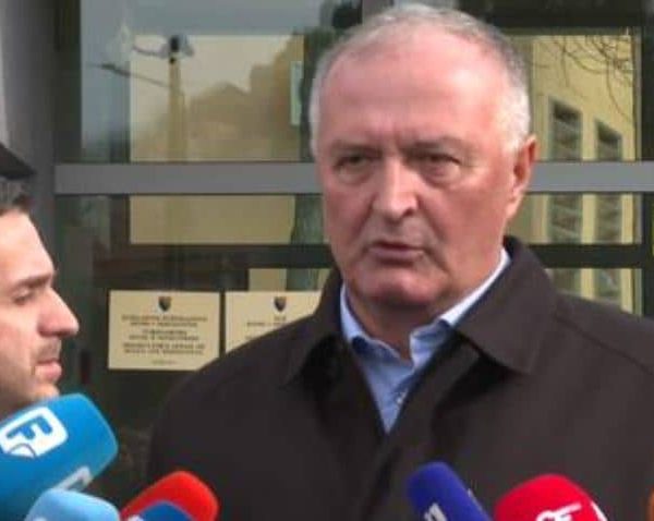 Ministar odbrane Bosne i Hercegovine Zukan Helez ljutito poručio: “On…