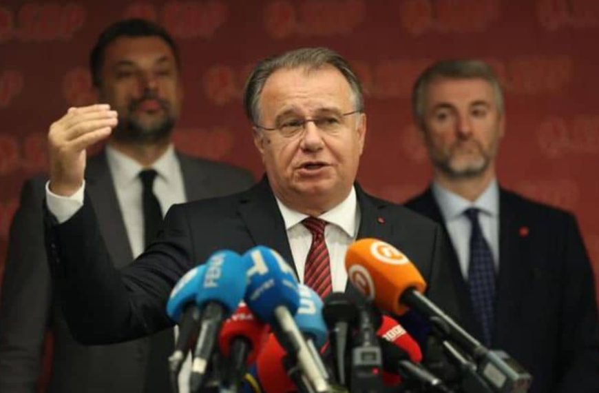 Trojka javno isprozivala SDA, DF i SBiH: “Nakon što su raskrinkani, proglašavaju Ustavni sud FBiH političkim”