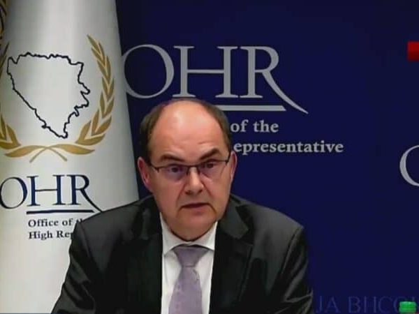 Christian Schmidt oštar u UN-u: “Cvijanović je sebe predstavila kao jednog od tri člana Predsjedništva, a u septembru se priključila…