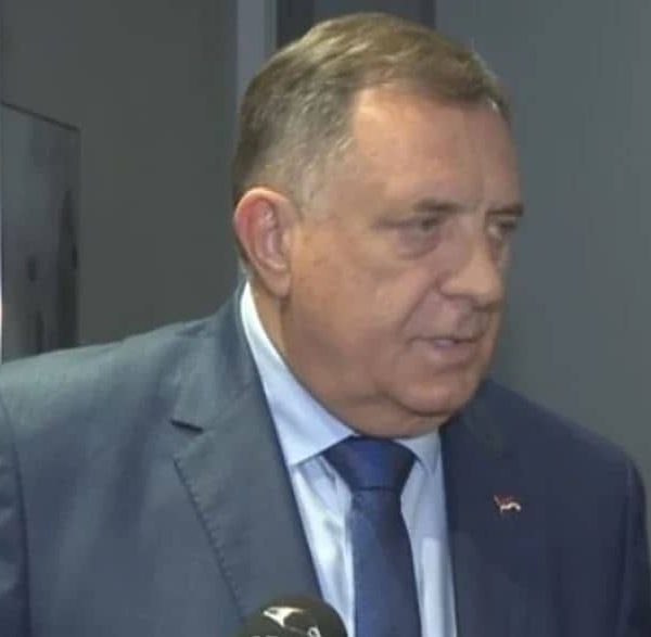 Dodik se “okomio” pred put u Moskvu: “Bosna će se na tome lomiti, ili…