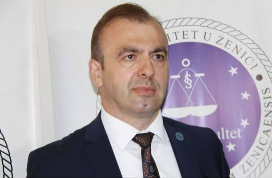 Dekan Fakulteta političkih nauka u Sarajevu Sead Turčalo: “Zastrašujuće je kada Dodik kaže da ne želi da diše vazduh s…