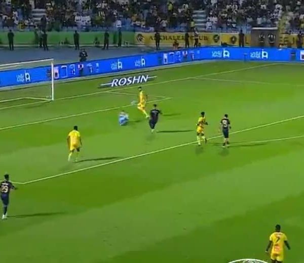 Cristiano Ronaldo imao dva zicera, ali bh. golman je oba…