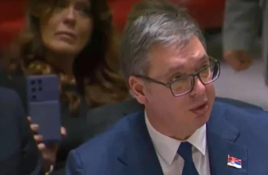 Mediji na njemačkom o Rezoluciji o Srebrenici: Vučiću odgovara “izgubljeno glasanje”