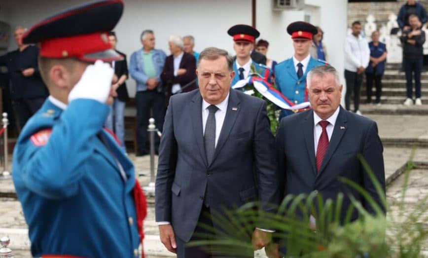 Milorad Dodik se obratio u Bratuncu: “Republika Srpska neće postojati za 10 godina u ovakvim okolnostima, na sjednici ćemo inicirati dva prijedloga”