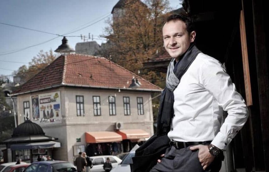 Enis Bešlagić vrlo je otvoreno progovorio o rodnom gradu: “Tešanj ima jednu od najstarijih tradicija kao i Jajce, ali to se s vremenom nekako sve gubi”