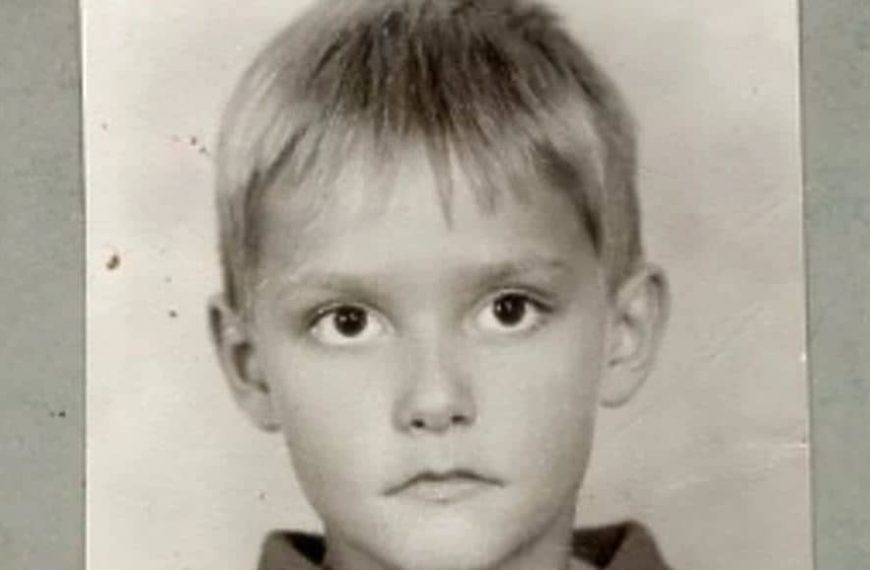 Možete li prepoznati dječaka s fotografije? On je danas poznati bh. reper