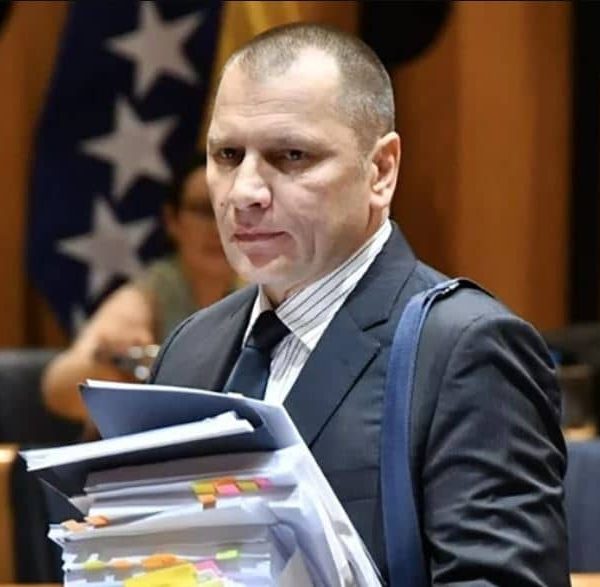 Zlatko Miletić “uzburkao duhove” u Sloveniji: Poslao prijatelje iz sigurnosne…