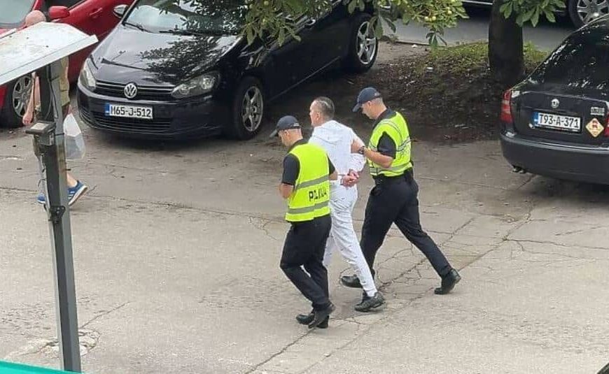 Ovo su detalji nesreće kod Historijskog muzeja u Sarajevu: Romobilista teže povrijeđen, taksista vozio pod dejstvom alkohola