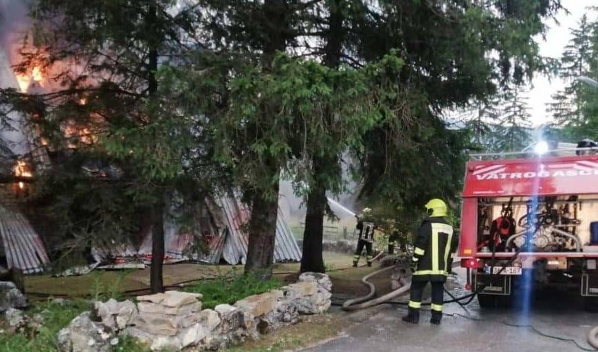 Pogledajte fotografije s Vlašića nakon što je udar groma izazvao požar