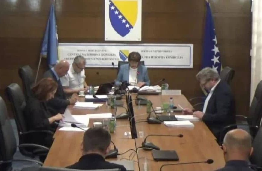 Održana sjednica Centralne izborne komisije: Kažnjeni SDA i SNSD, evo šta je odlučeno za žrijeb za Dom naroda