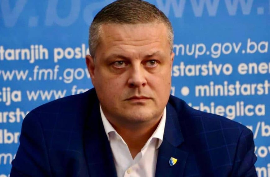 Vojinu Mijatoviću je izgleda “pukao film”: “Stranci, aj’ više odlučite šta ćete s nama. Predugo traje ovaj eksperiment”