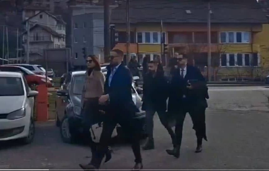 Pogledajte u kakvom je raspoloženju Fikret Hodžić stigao u Sud BiH, počelo mu ponovoljeno suđenje